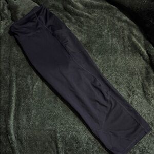 Stylish Women's Dark Capris